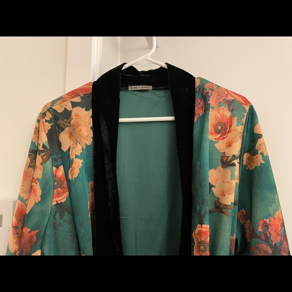 Kim + Ono AZUMI KIMONO WRAP - Picture 4 of 7